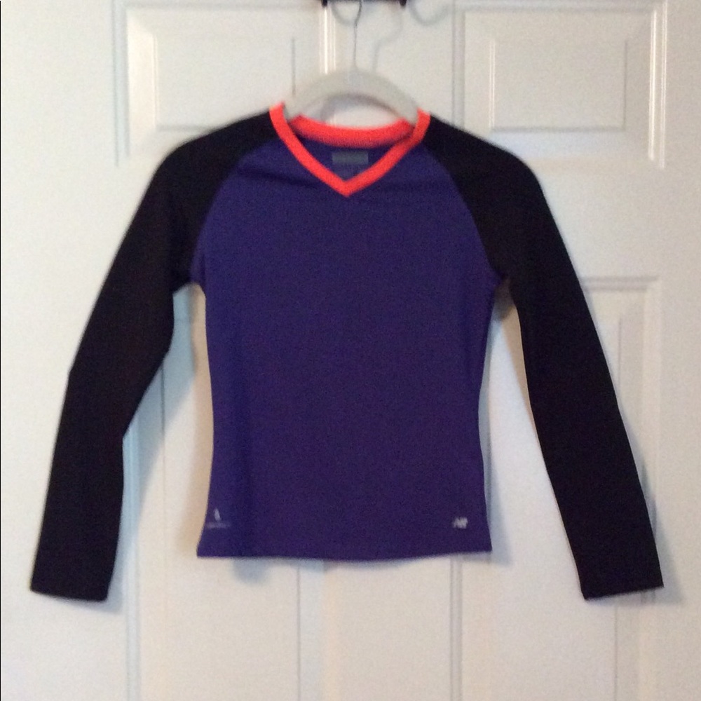 👦🏻NEW BALANCE BOYS LONG-SLEEVE TEE SZ M (7/8)